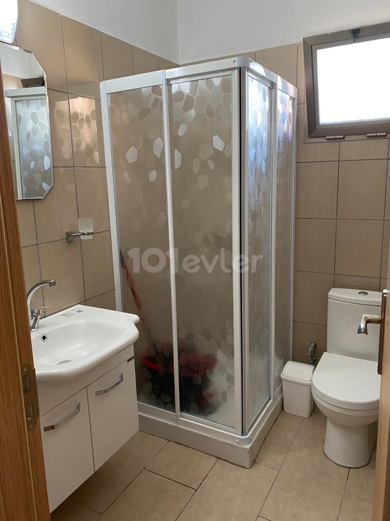 Zu verkaufen 2+1 Wohnung in Kyrenia Centre / 420 Gbp Kiracli