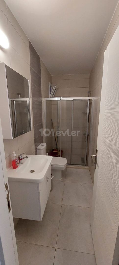 Girne Merkez Satılık 2+1 Daire / Full Esyalı 700 Stg Kira Getirisi