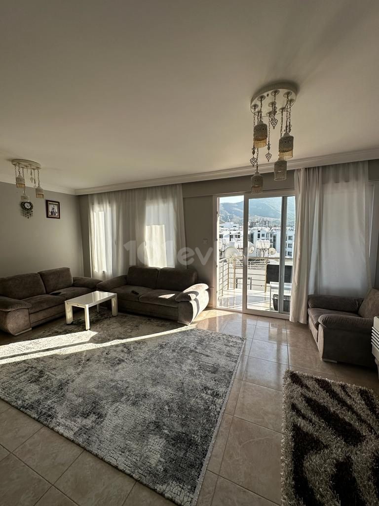 Girne Merkez Satılık 3+1 Daire / 800 Gbp Kira Getirisi Masrafsız Herşeyi Ödenmiş