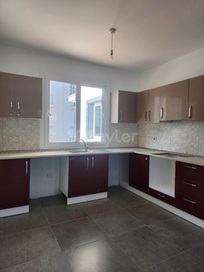 2+1 FLATS FOR SALE IN GIRNE ALSANCAK-LAPTA