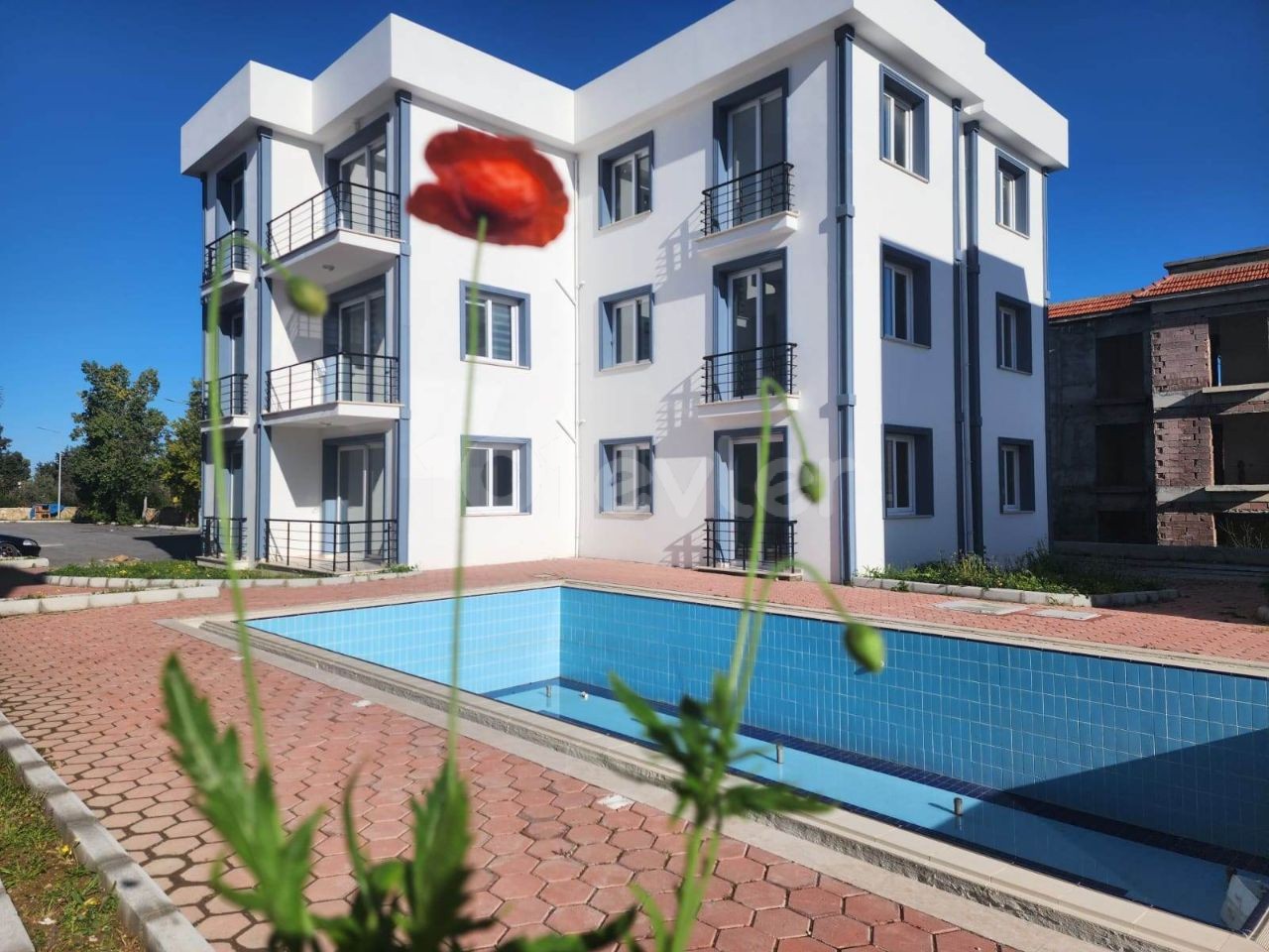 2+1 FLATS FOR SALE IN GIRNE ALSANCAK-LAPTA