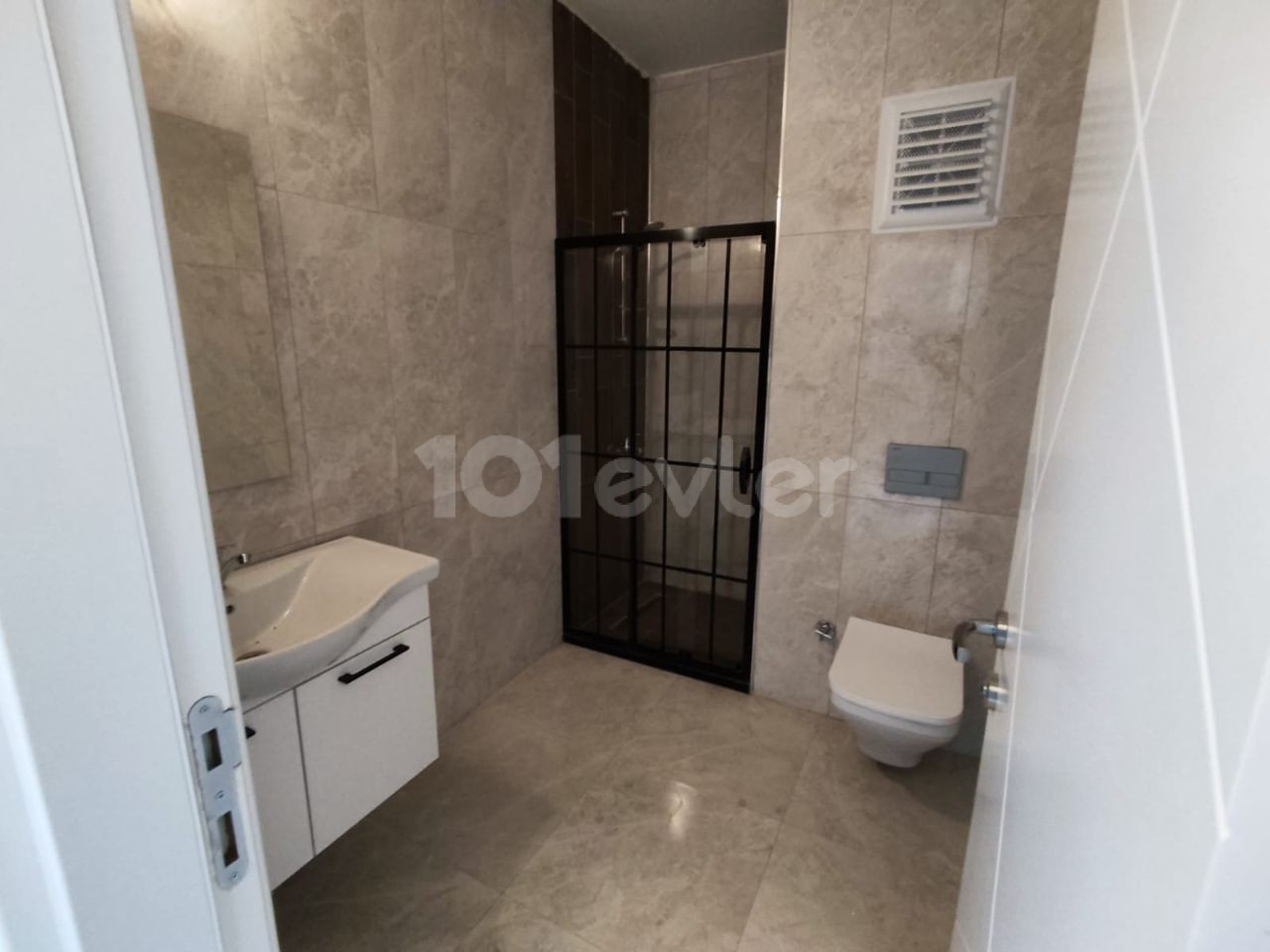 2+1 FLATS FOR RENT IN KYRENIA LAPTA