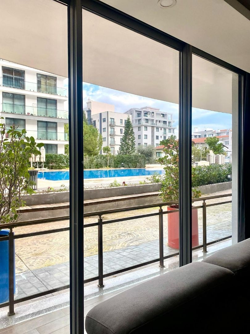 Spacious Luxury 1+1 flat in a complex in Kyrenia Center