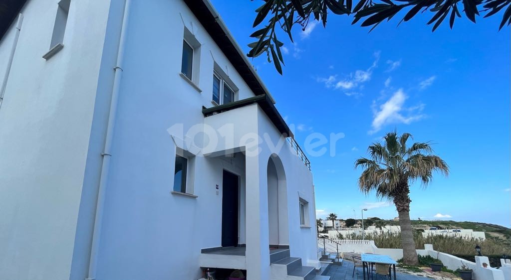 3 bedroom triplex villa for sale in Esentepe