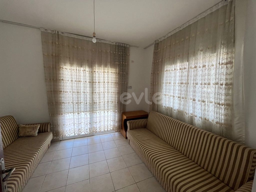 Girne merkezde kiralık 4+1 daire