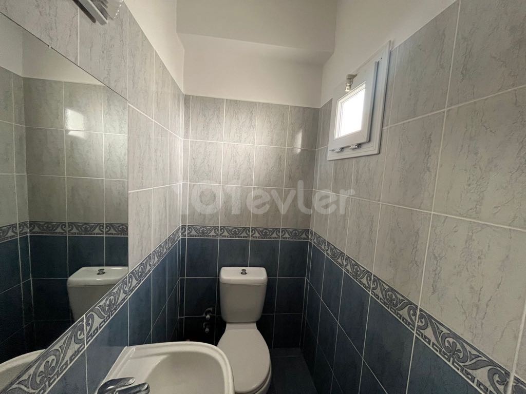 Girne merkezde kiralık 4+1 daire