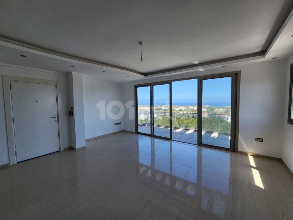 Girnede satilik iki katlı 3+1 penthouse