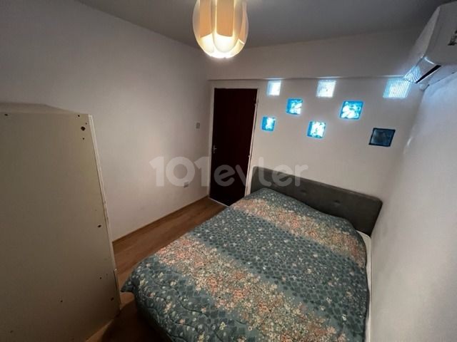 Girne Merkez Satılık 3+1 Daire / 700  GBP Kiracılı / Tek Yetkili Acenta