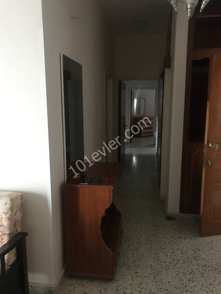 MAGUSA GÜLSERENDE 3+1 SATILIK DAİRE 