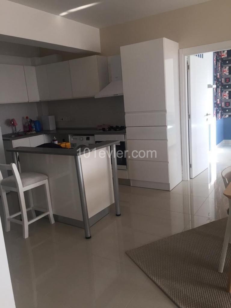 DENİZDEN İSKELEDE deniz manzaralı SATILIK 3+1 DAİRE 