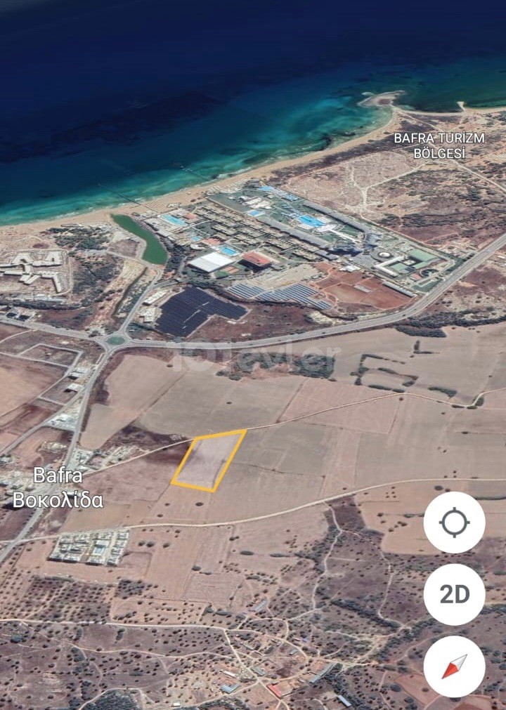 LAND FOR SALE 4.5 decares suitable for villa construction in bafra hotels region from the sea