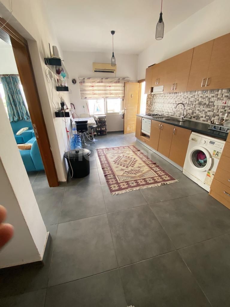 MAGOSA AYLUGA IS MAGNIFICENT 4+2 2. FLOOR 2 SEPARATE HOUSE IS FULLY FURNISHED AND HAS A TURKISH COB EMERGENCY SALE FOR ABOUT 5 CARS AND A CLOSED GARAGE AND THE CONDITION OF THE GOODS IS VERY GOOD IN THE CITY, THIS OPPORTUNITY WILL NOT BE MISSED.. ** 