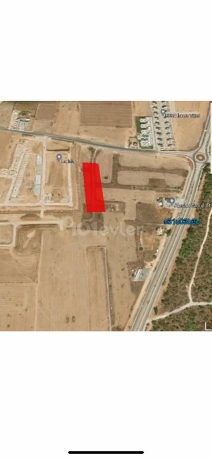 WE OFFER OUR LAND FOR SALE, LOCATED NEAR THE NEWLY CONSTRUCTED (LAISA) SITE WITH 2 DOCTORS AND 2 EVLEK IN İSKELE ÖTÜKEN REGION WITH A GOLD VALUE, LOCATED 80 METERS FROM THE MAIN ROAD.