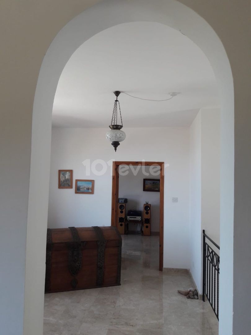 Villa For Sale in Çatalköy, Kyrenia