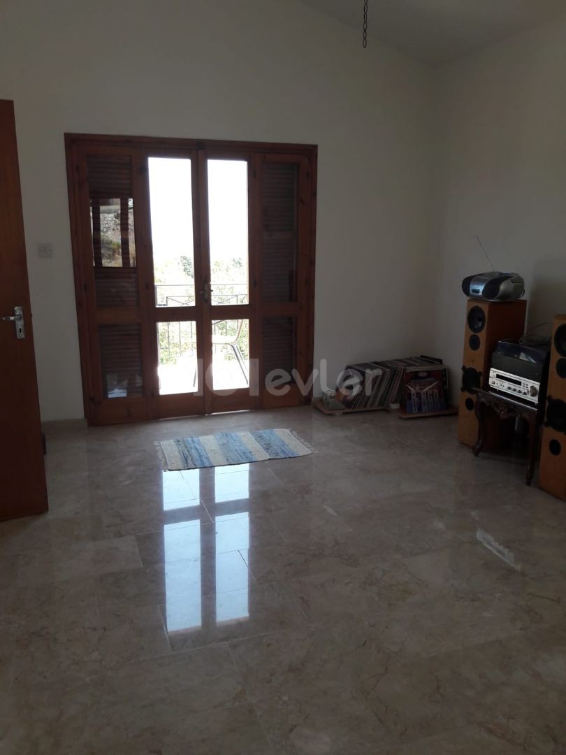 Villa For Sale in Çatalköy, Kyrenia