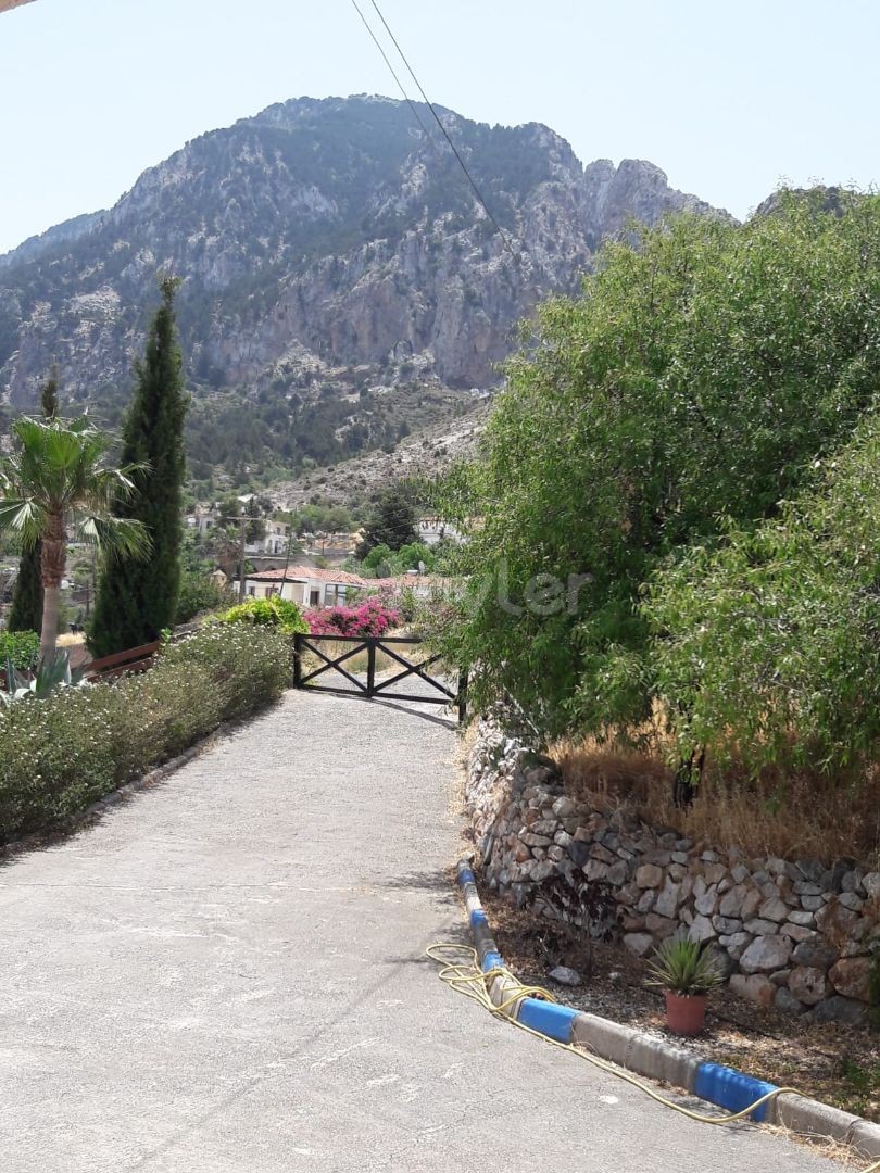 Villa For Sale in Çatalköy, Kyrenia