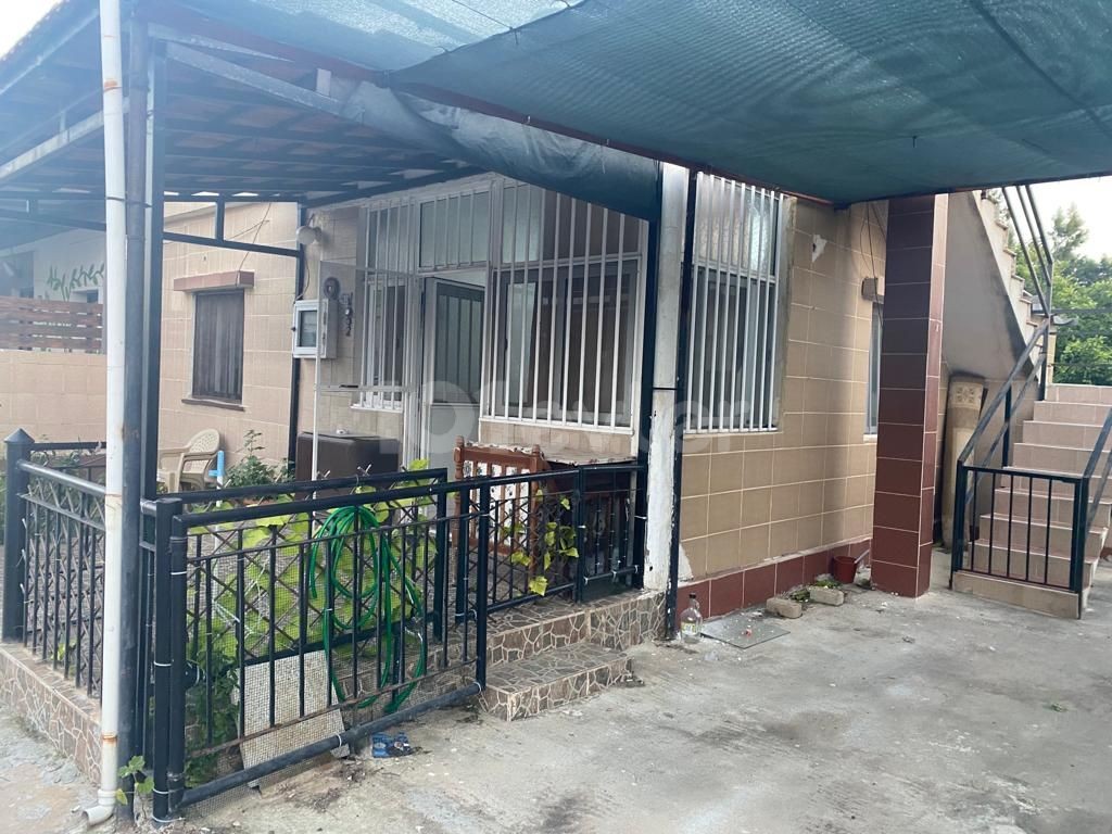 MAGOSA ECE UN 15 AĞUSTOZ BOULEVARD WITH DETACHED GARAGE, GARDEN AND BOLKON WITH 266 M2 TOTAL LAND WITH HALF FURNISHED AND OPEN TO BARTER FOR SALE WITH CONDITION OF BEING A APARTMENT FLOOR