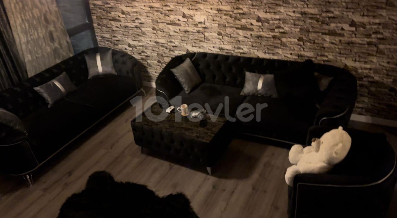 3+1 FURNISHED NEW APARTMENT FOR SALE IN A COMPLEX IN LEFKOŞA MİNARELİKÖY