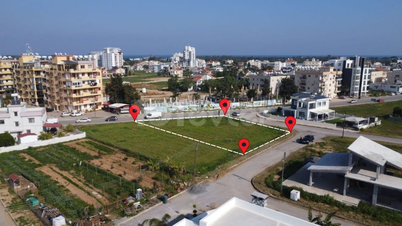 VALUABLE LAND FOR SALE 4 MINUTES FROM THE SEA IN YENIBOĞAZİÇIN AND 10 MINUTES FROM THE CITY CENTER OF MAGOSA