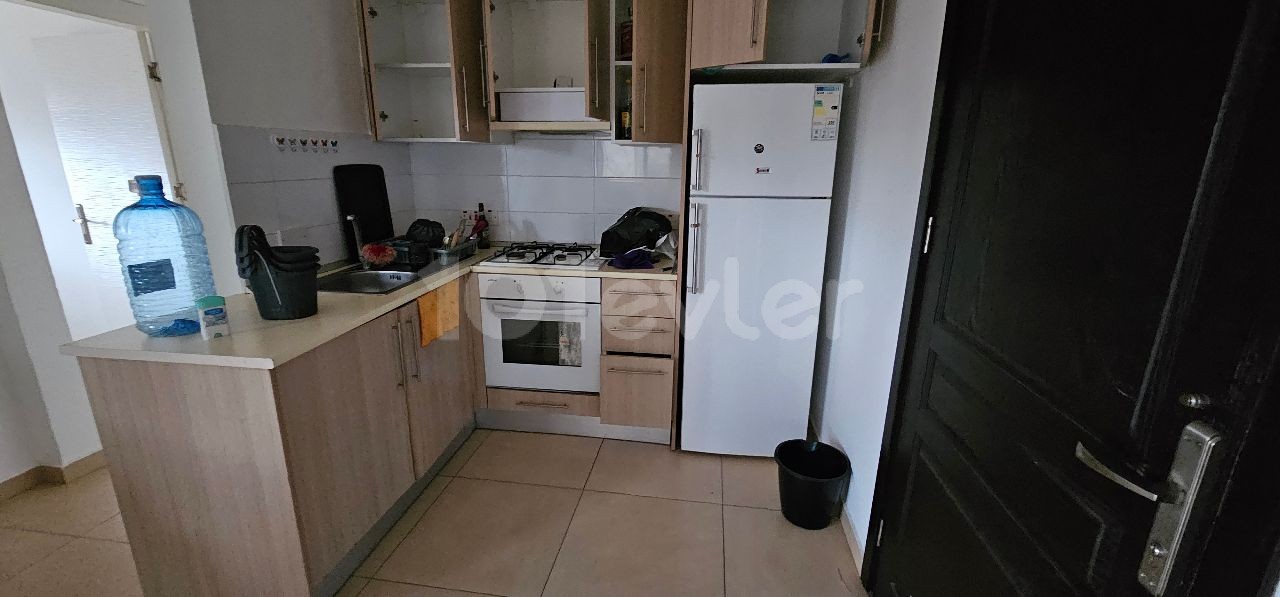 kiralık 2+1 gulseren Gazimağusa eşyalı ((uii)) 2+1 for rent Famagusta gulseren ((uii)) واحد دو خوابه اجاره ماگوسا گلسرن فرنیش