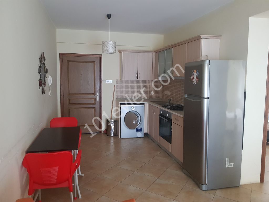 Barış parkı yakınında 2 yatak odalı eşyalı klimalı kiralık daire 0533 871 14 90 