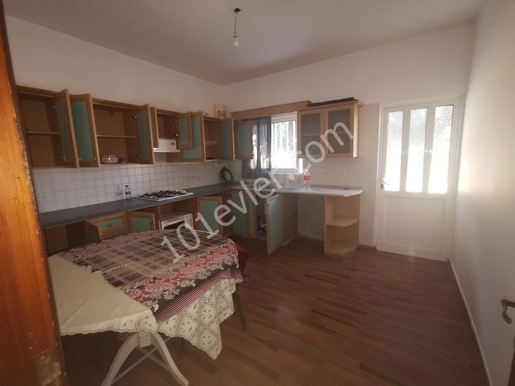 Flat To Rent in Girne Merkez, Kyrenia