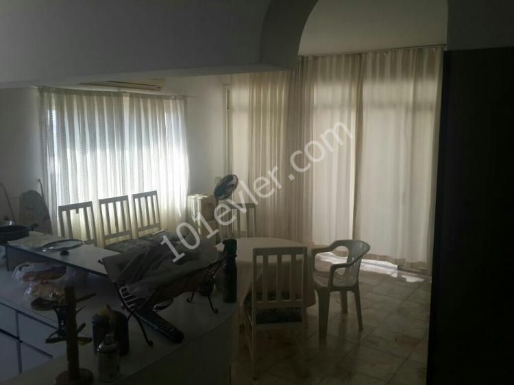 Flat To Rent in Girne Merkez, Kyrenia