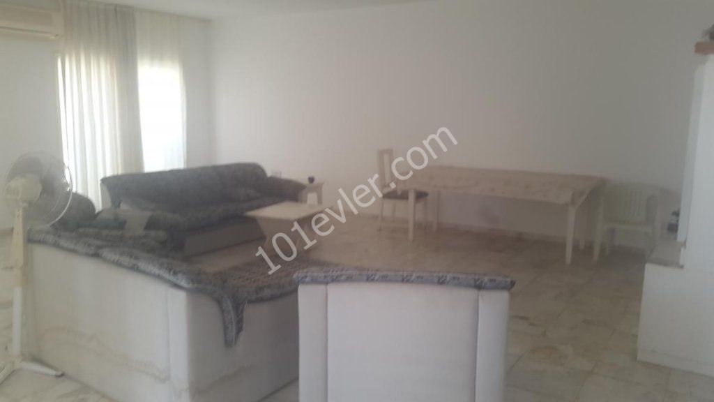 Flat To Rent in Girne Merkez, Kyrenia