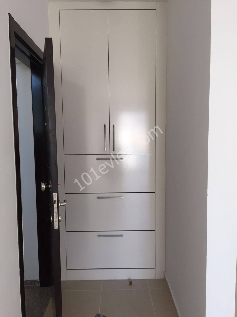 ASANSÖRLÜ LUX YENİ BİNADA 5.KATTA 2 YATAK ODALI EŞYASIZ KİRALIK DAİRE 0533 871 14 90