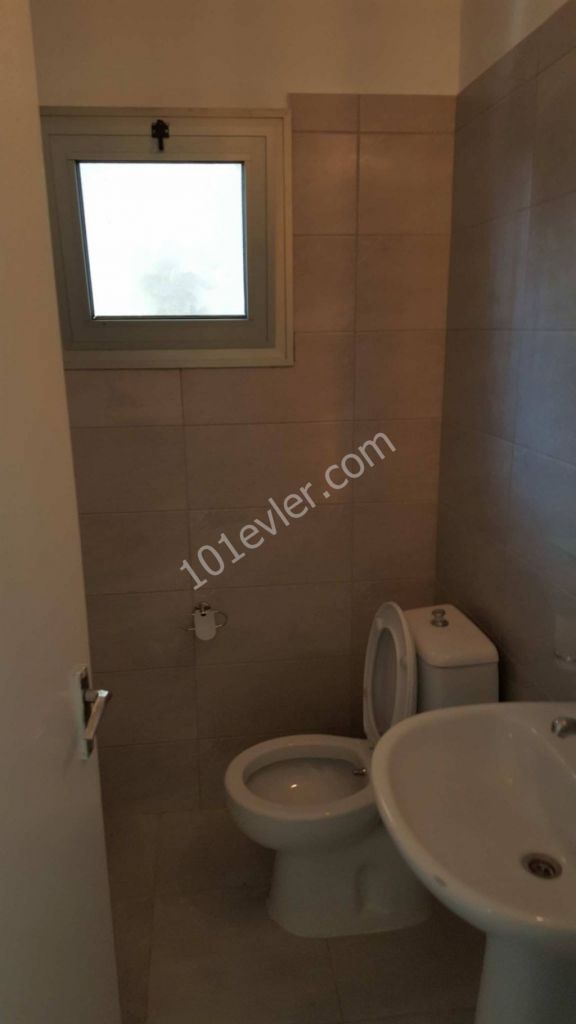 Flat To Rent in Girne Merkez, Kyrenia