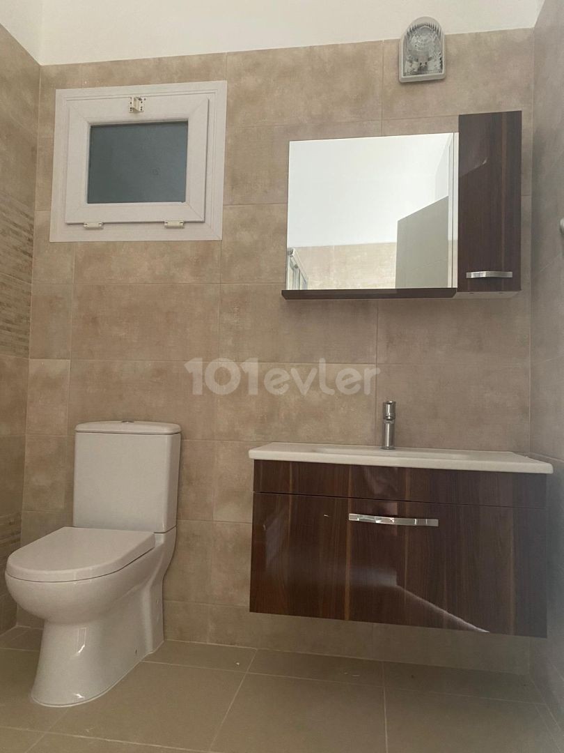 3+1 (Türkische KOKANLI ) (189 m2) PENTHOUSE zum Verkauf in Famagusta YENIBOGAZICI **  ** 