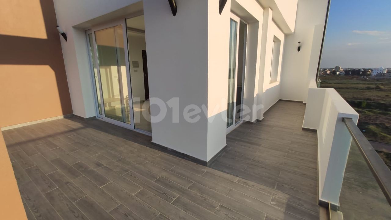 GAZİMAĞUSA'da SATILIK SIFIR 2+1 PENTHOUSE