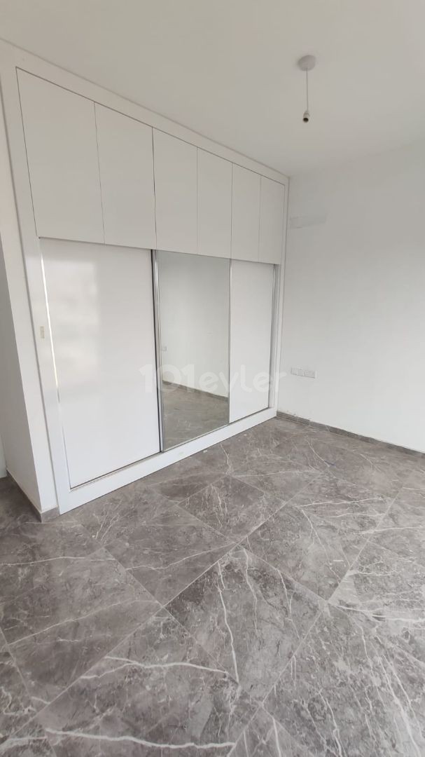 YENİBOĞAZİÇİ'inde SATILIK SIFIR 90m2 2+1 DAİRELER