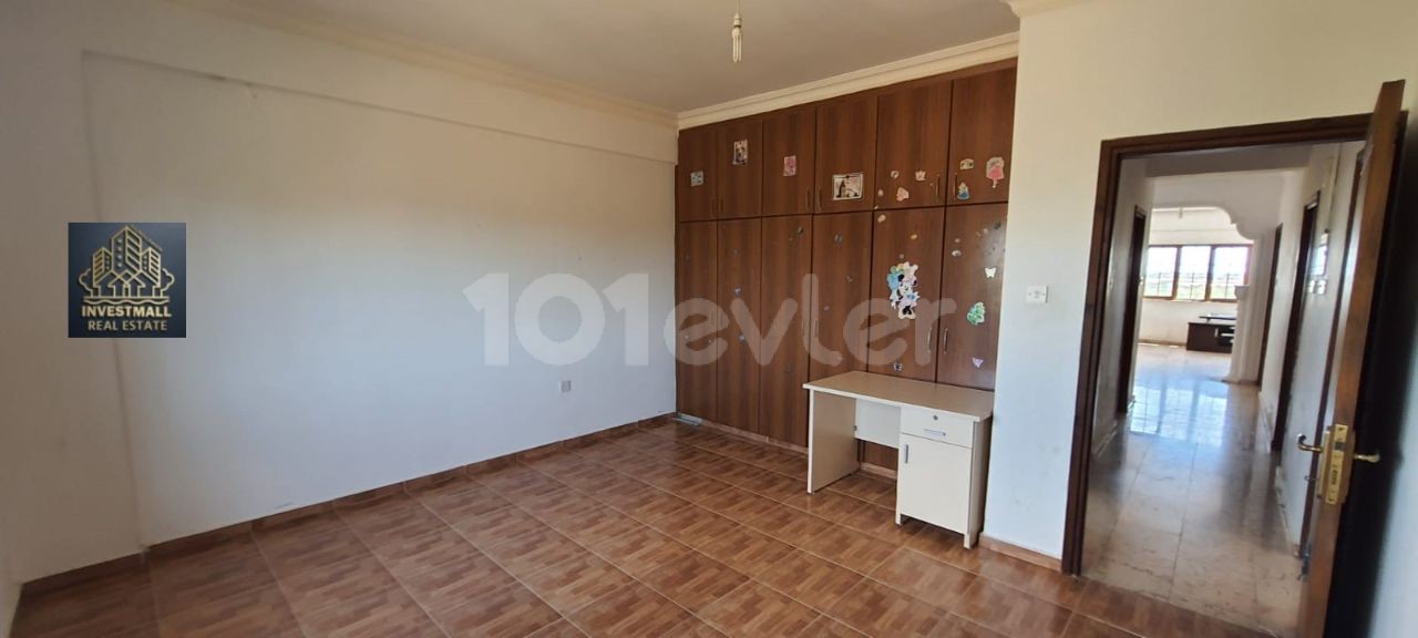 VERY AFFORDABLE 160 SQUARE METERS 3+1 SEA VIEW APARTMENT FOR SALE IN FAMAGUSTA REGION