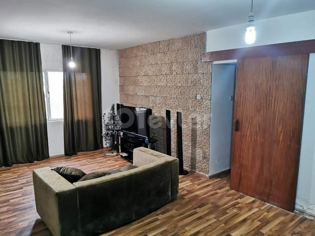 GAZİMAGUSA MERKEZ SATILIK 3+1 DAİRE