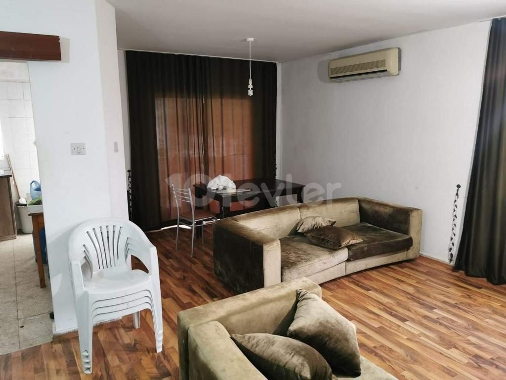 GAZİMAGUSA MERKEZ SATILIK 3+1 DAİRE