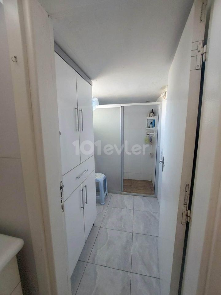 MAĞUSA LARNAKA YOLUNDA SATILIK 3+1 DAİRE