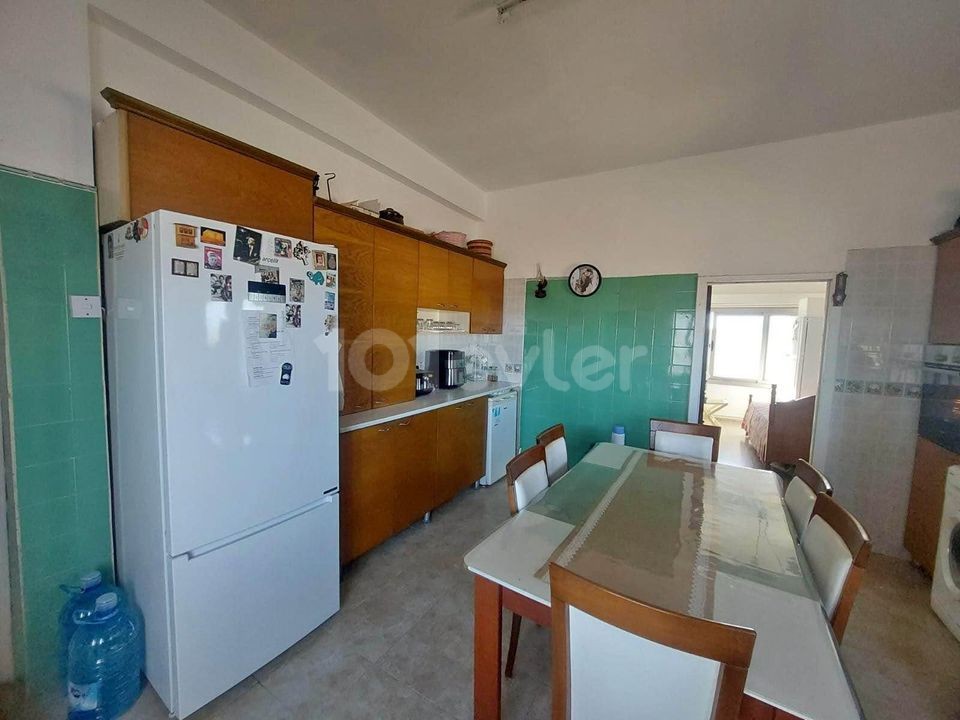 MAĞUSA LARNAKA YOLUNDA SATILIK 3+1 DAİRE