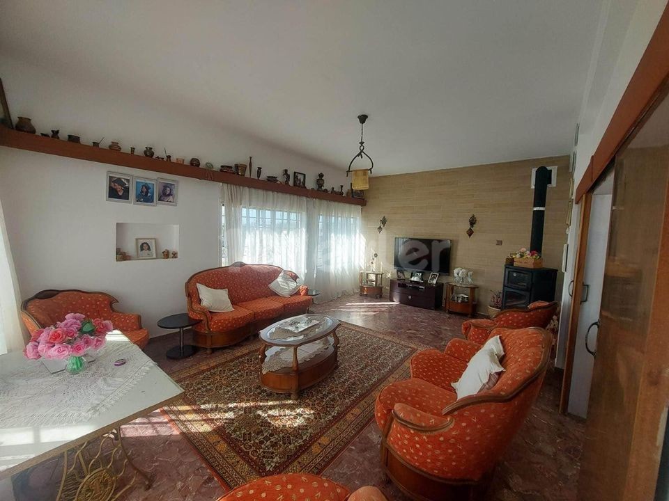 MAĞUSA LARNAKA YOLUNDA SATILIK 3+1 DAİRE