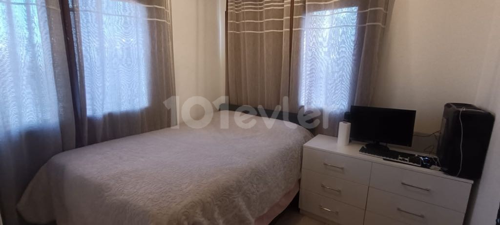 Ofis izinli, 1+1, girne , satılık daire  