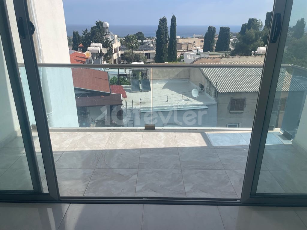 WOHNUNG ZUM VERKAUF IN LAPTA/GIRNE