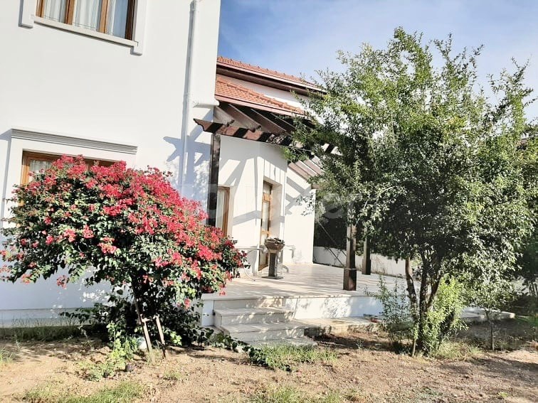 Villa To Rent in Karaoğlanoğlu, Kyrenia