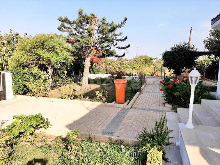 Villa To Rent in Karaoğlanoğlu, Kyrenia