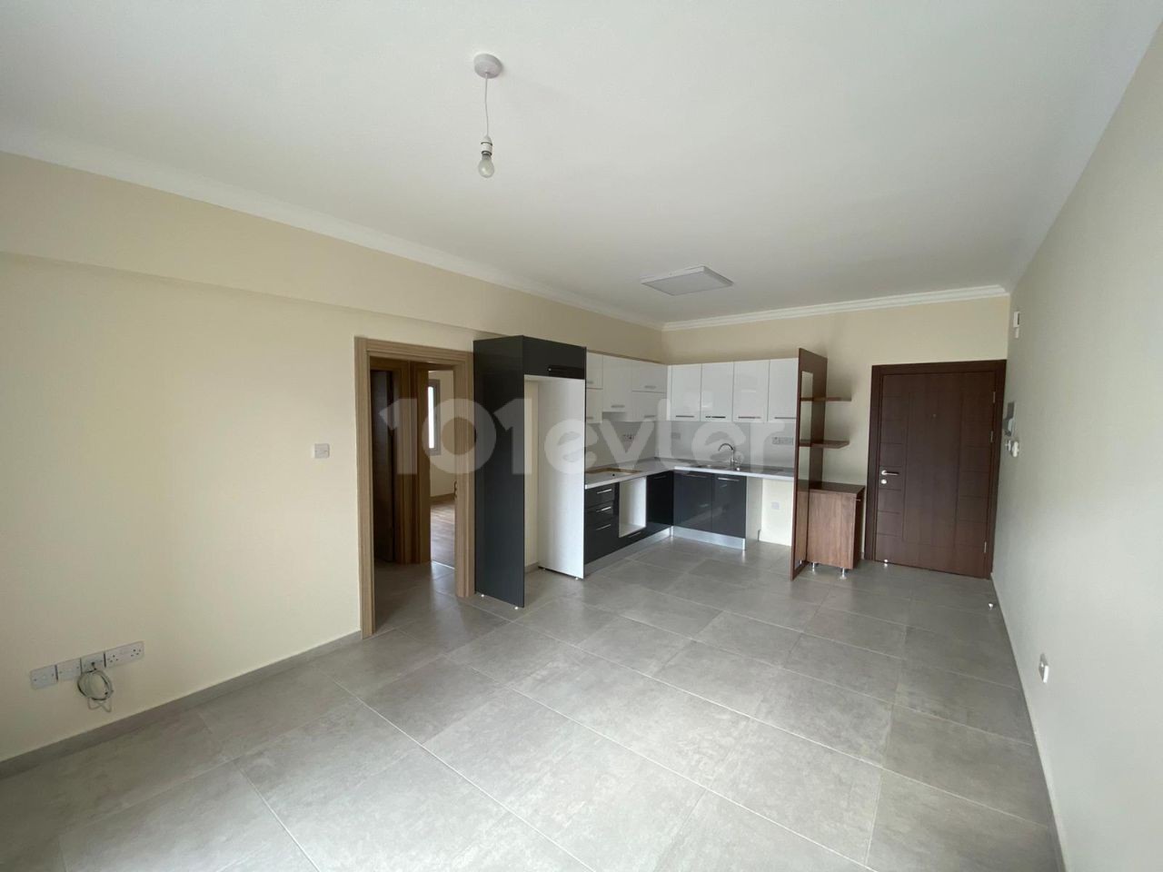 in Girne Merkez | Within Walking Distance To All Amenities | 2+1 Flat with Balcony ** 