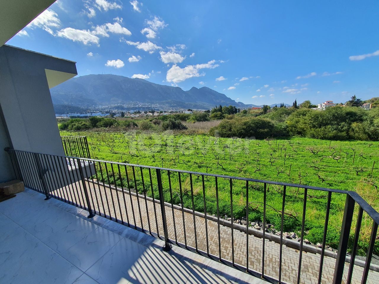 Kyrenia Alsancak | Mountain Sea View | OPPORTUNITY PRICE| 1Km From The Sea | Roof Terrace ** 