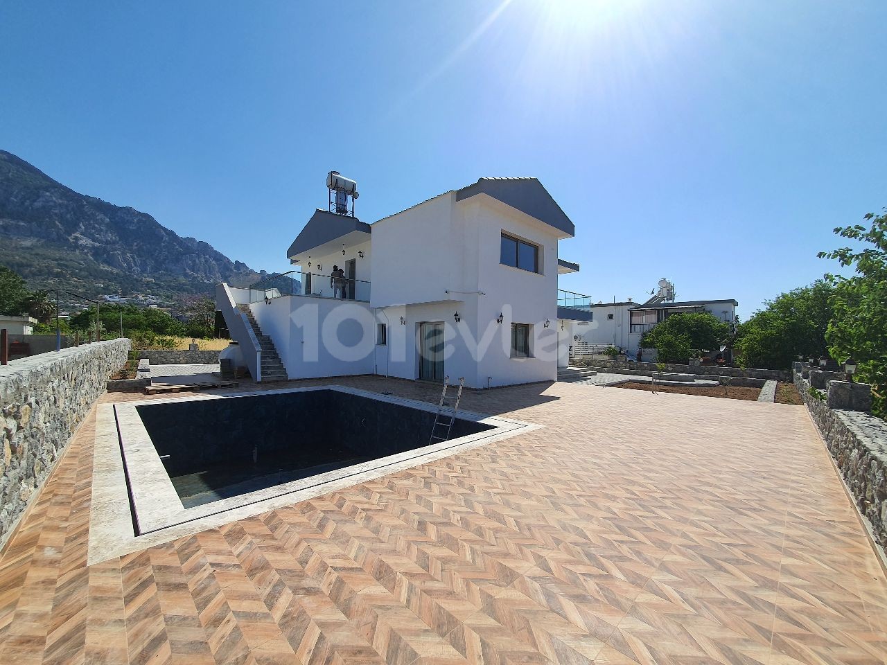 Ultra Lux Villa with Full New Furniture | Pool | in Kyrenia Karsiyaka ** 