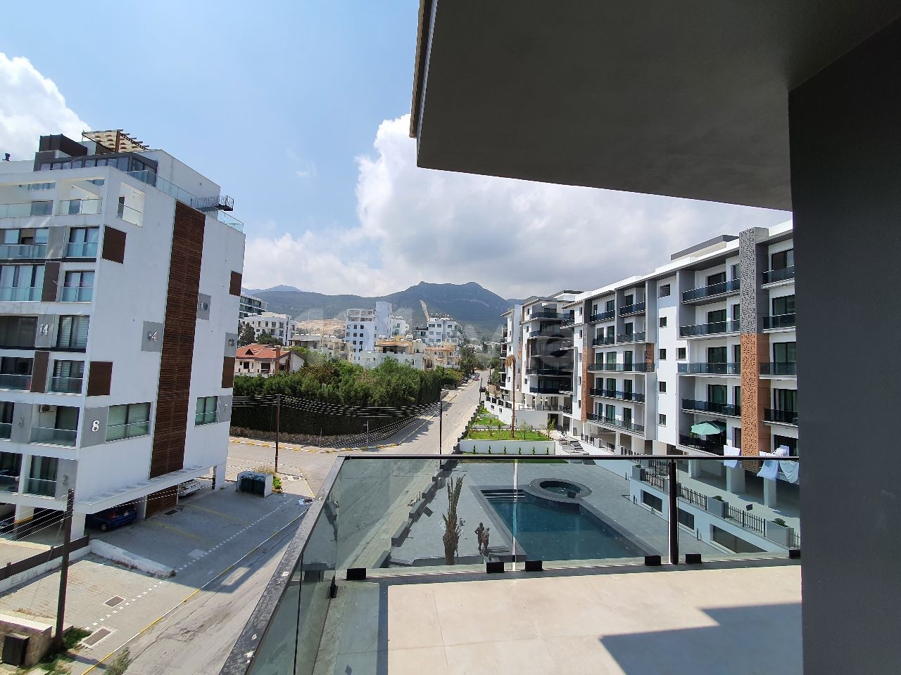 Kyrenia Zentrum / Ultra Lu Llogara | Gemeinschaftspool | 2+1 Penthouse / Apartment Mit Bergblick ** 