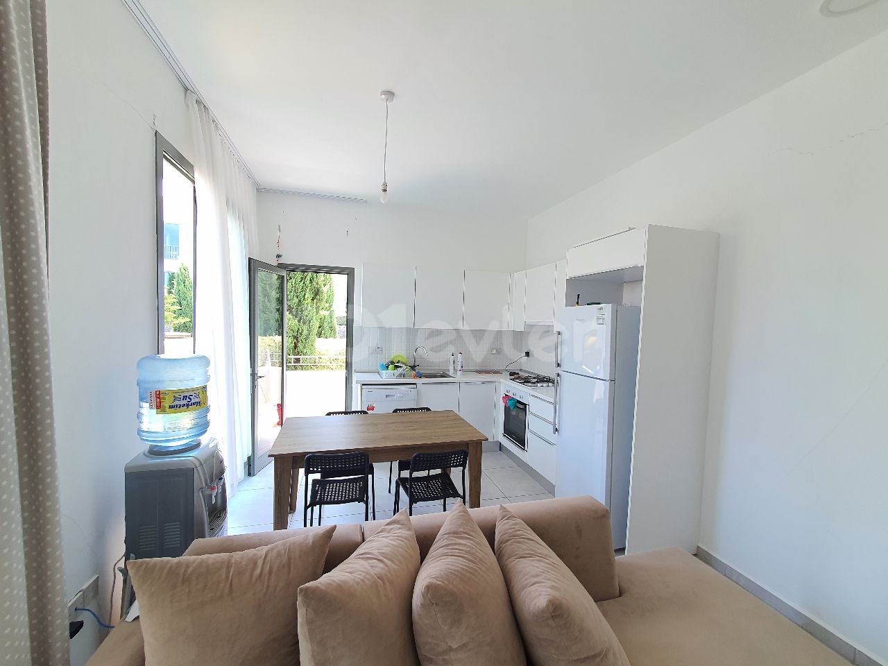 Kyren Alsancak / Complex with Shared Pool | Ground Floor Apartment with Garden ** 