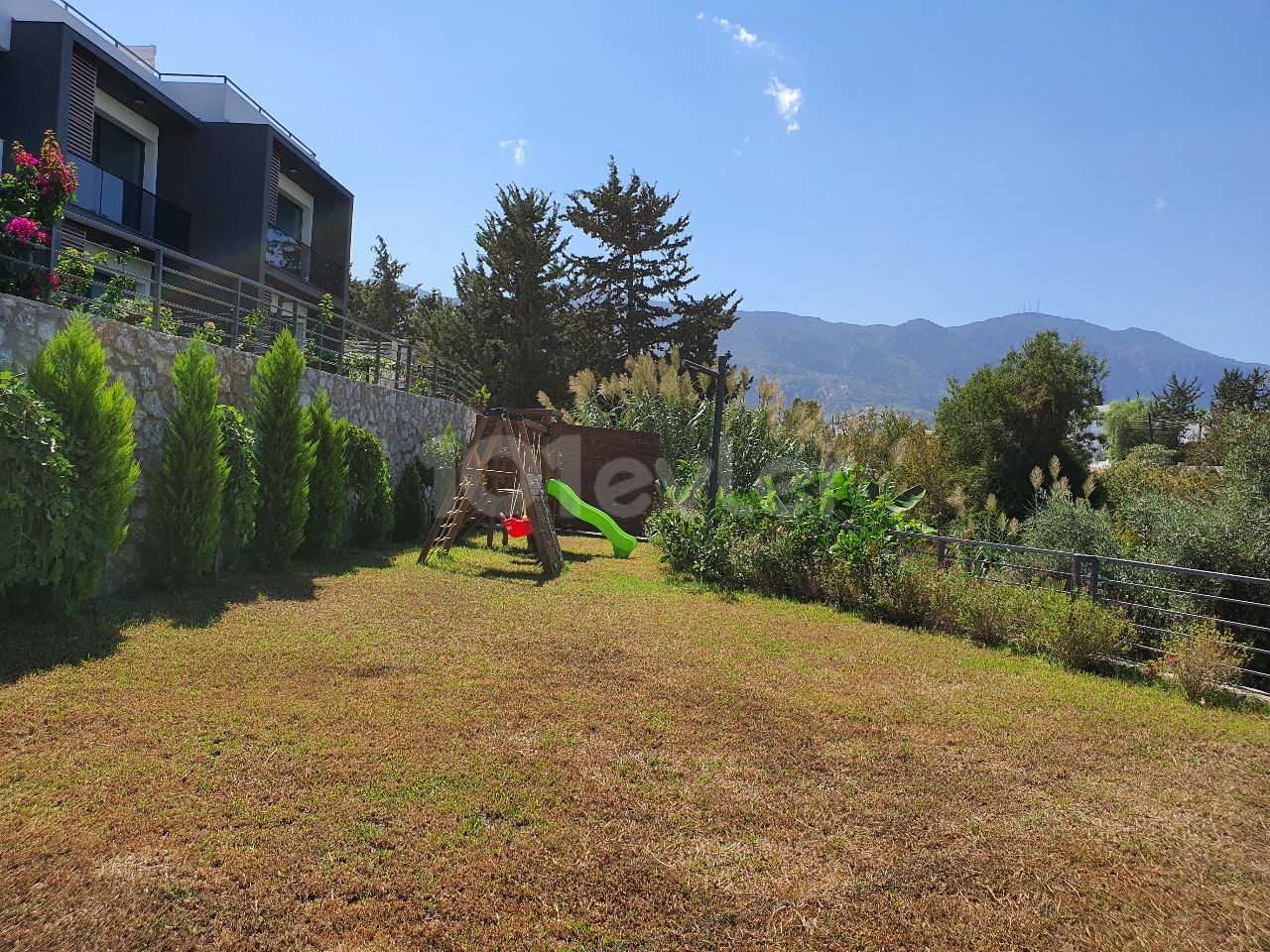 Kyrenia Alsancak; Villa Mit Gemeinschaftspool, Garten, Terrasse ** 