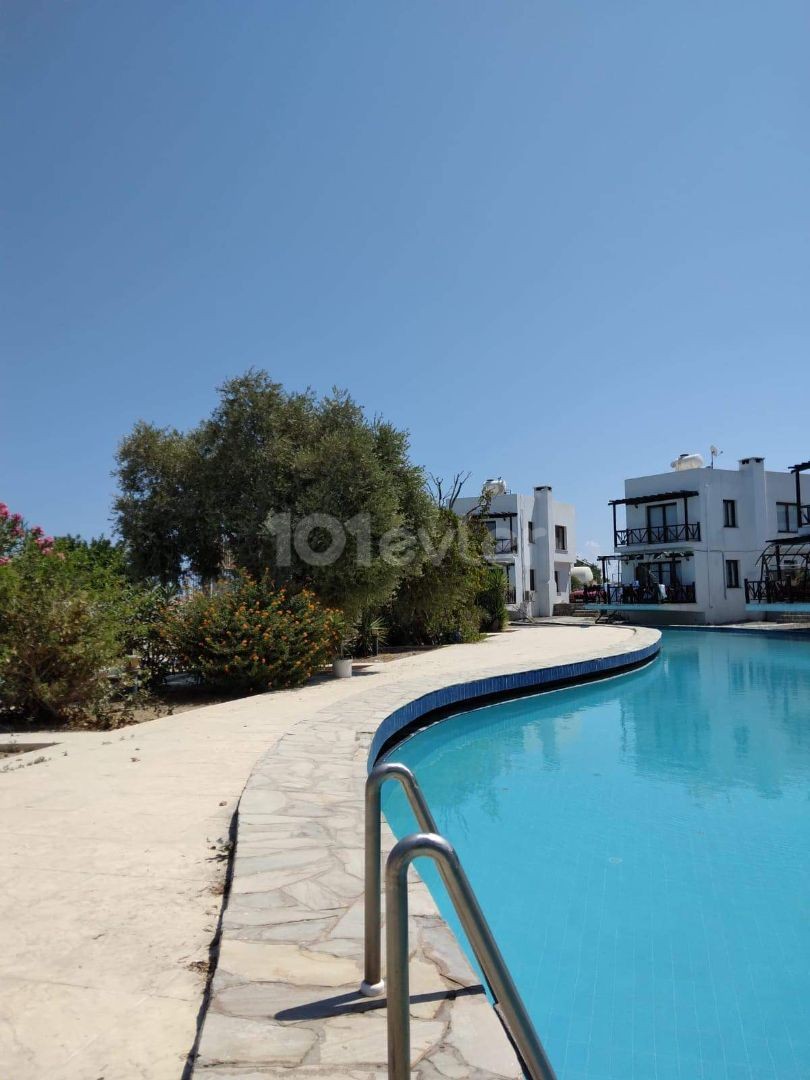 Girne Alsancak; Ortak Havuzlu Sitede, Deniz Manzaralı Villa